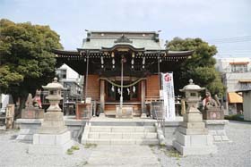 写真: 三輪里稲荷神社の拝殿